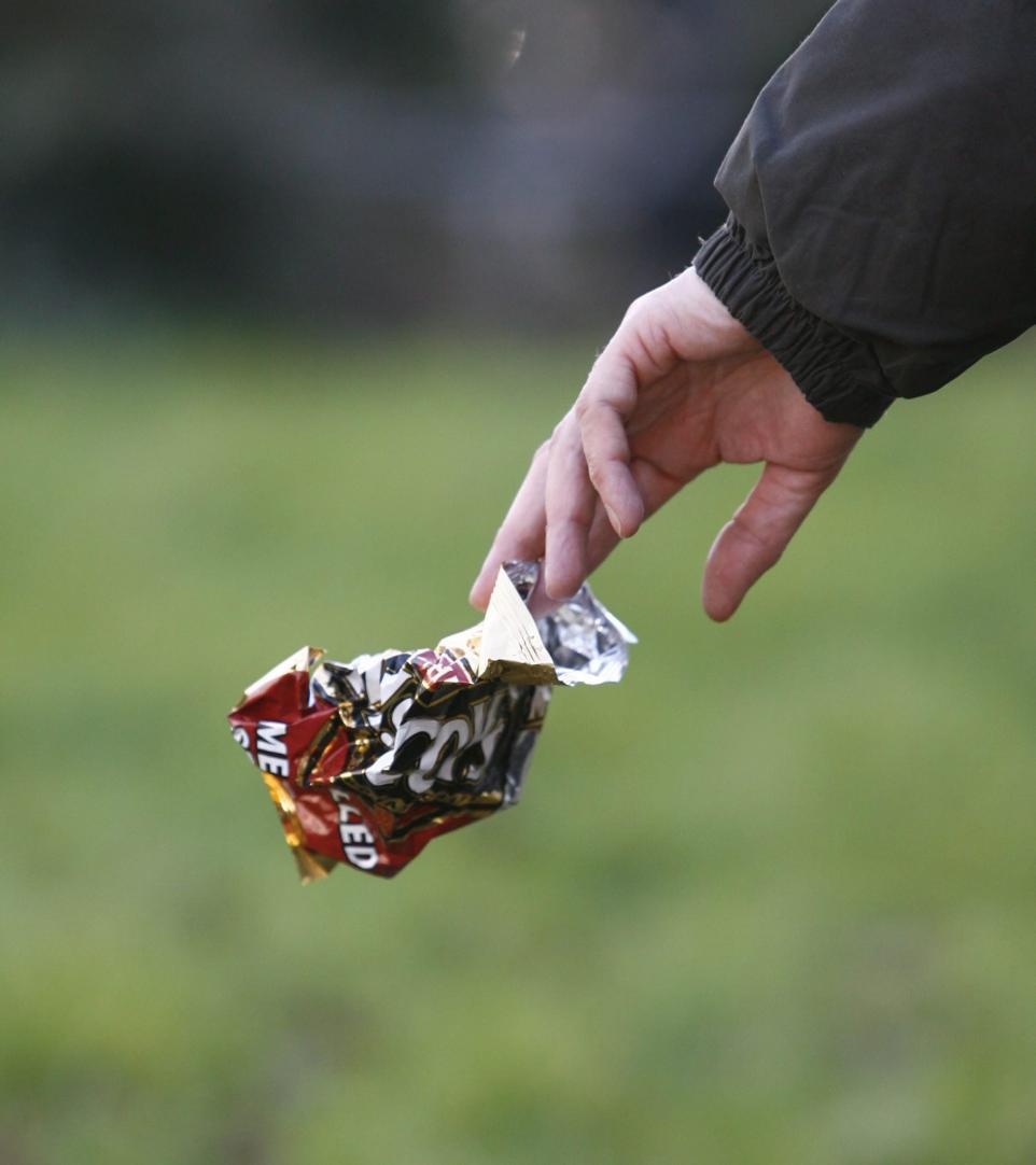 Dorsetecho's tweet card. A new bin is needed for a bus stop because more caravans at a Weymouth holiday park means more people - leading to more litter, this letter writer…