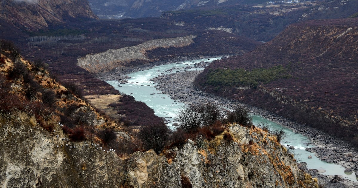 RadioFreeAsia's tweet card. Touted by China as the world's largest hydropower dam, it has raised concerns from neighbors and environmentalists.