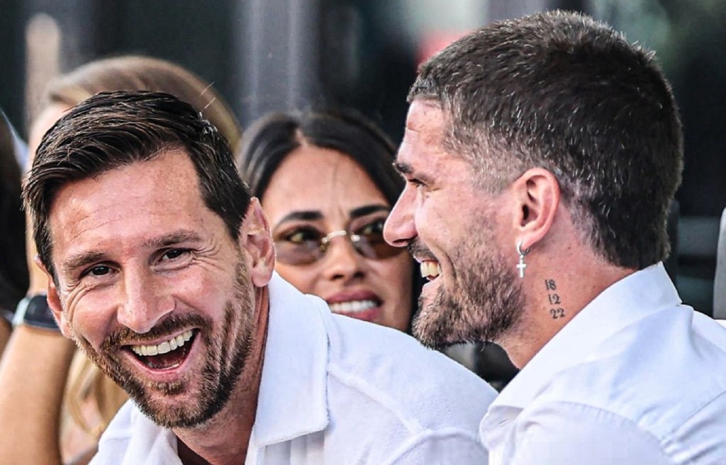 rionegrocomar's tweet card. La dirigencia de Inter Miami consultó por un excompañero del astro rosarino, que también compartió equipo con Javier Mascherano. El nombre que se acerca al elenco de Florida.