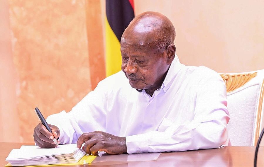 Dailystarug's tweet card. Asuman Nasike, formerly the RCC for Mbale City, has been transferred to Fort Portal City while Stanley Bayole, who was serving in Fort Portal