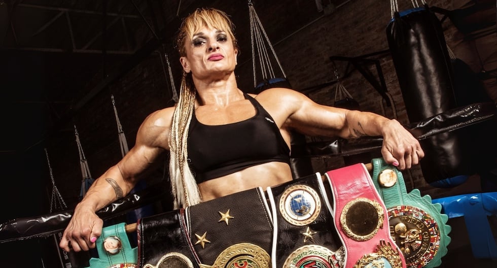 tromepe's tweet card. ‘La Rocky mujer’, Alejandra Locomotora Oliveras, falleció tras sufrir un un accidente cerebrovascular isquémico.