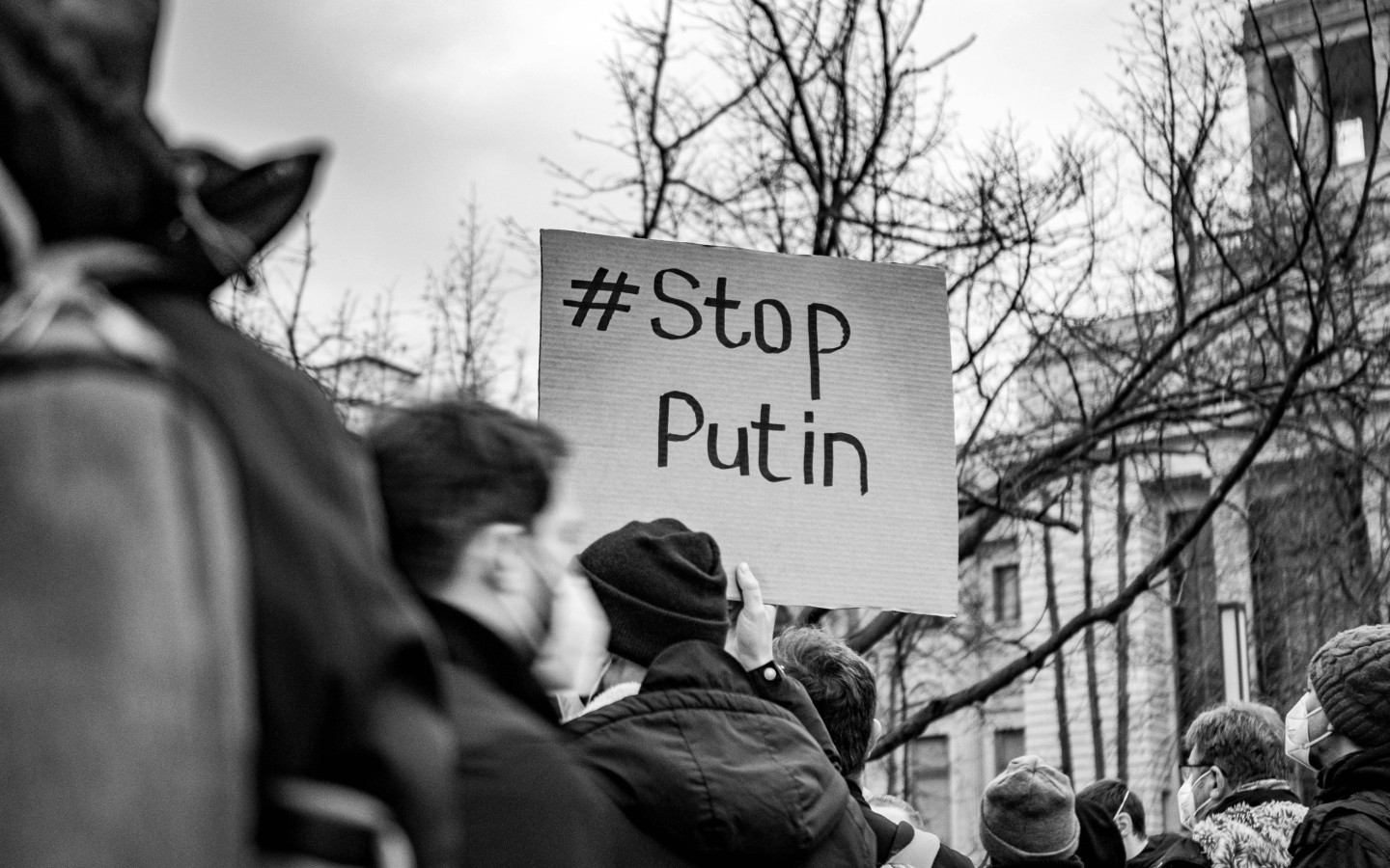 nralv's tweet card. Pēc atgriešanās pie varas Amerikas Savienotajās Valstīs, Donalds Tramps būtībā piedāja "uzdāvināt" Vladimiram Putinam piecus Ukrainas reģionus, tostarp Krimu, kā arī Ukrainas dalības aizliegumu NATO...