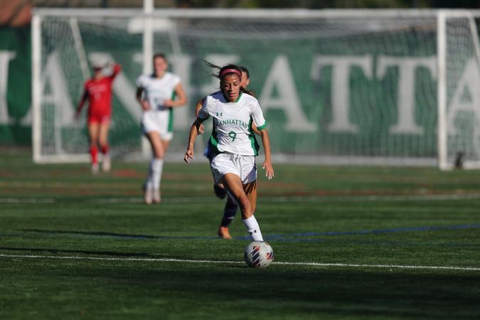 JaspersWSOC's tweet card. Manhattan got the better of Iona on Wednesday afternoon in a 3-0 result at Gaelic Park, propelling the Jaspers into the playoffs on a two-game winning streak. The Jaspers' offensive eruption came...