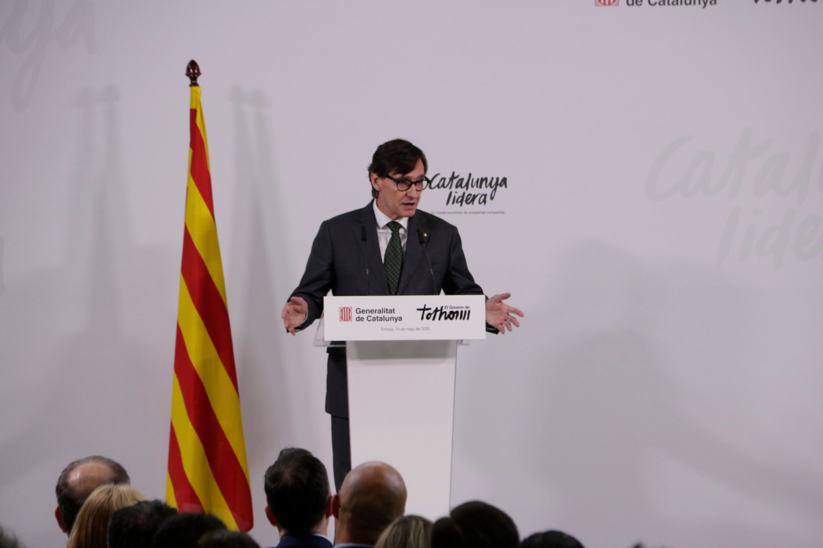 LaRepublicaCat's tweet card. L'informe de l'ens conclou que es tracta "d’un supòsit de publicitat institucional promoguda per la Generalitat de Catalunya"