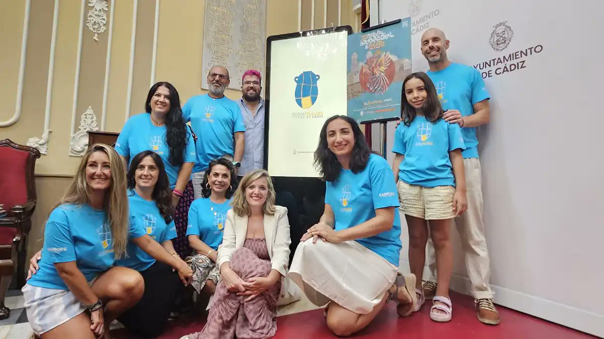 CadizDirecto's tweet card. El Festival Internacional de Folklore Ciudad de Cádiz regresa este 2025 con su esperada 30ª edición, que se celebrará del 3 al 8 de septiembre en diversos