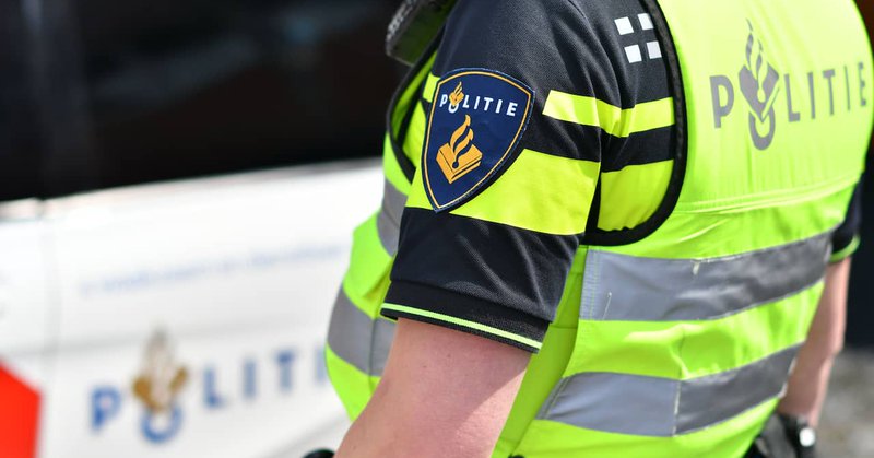 Zeeuw rijdt agenten en zichzelf in de sloot, verdacht van poging tot doodslag