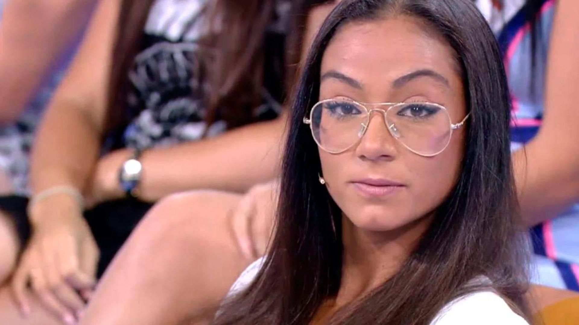 Telecinco Outdoor on X: "Dakota, sobre la guerra que se ha desatado tras la  muerte de Michu: "Si mi hermana viera esto se revolvería en su tumba"  https://t.co/HvWbPMGInJ" / X
