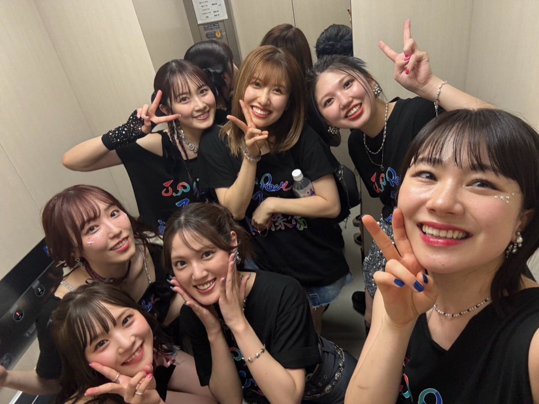 石田亜佑美&staff【公式】 (@ayumi_ishida__) / X