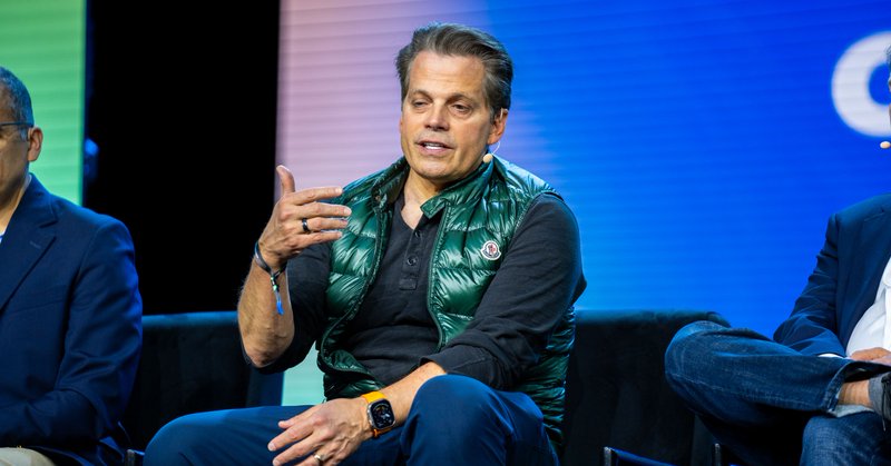 🔴COINDESK : Skybridge Capital di Scaramucci tokenizza 300 milioni di dollari in fondi hedge su Avalanche