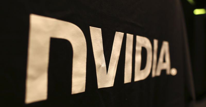 🚨 INVESTING : "NVIDIA: Risultati del secondo trimestre superiori alle attese, ma entrate dal settore data center deludenti a causa della situazione in Cina"