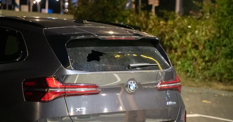 Auto beschoten in Rotterdam-IJsselmonde