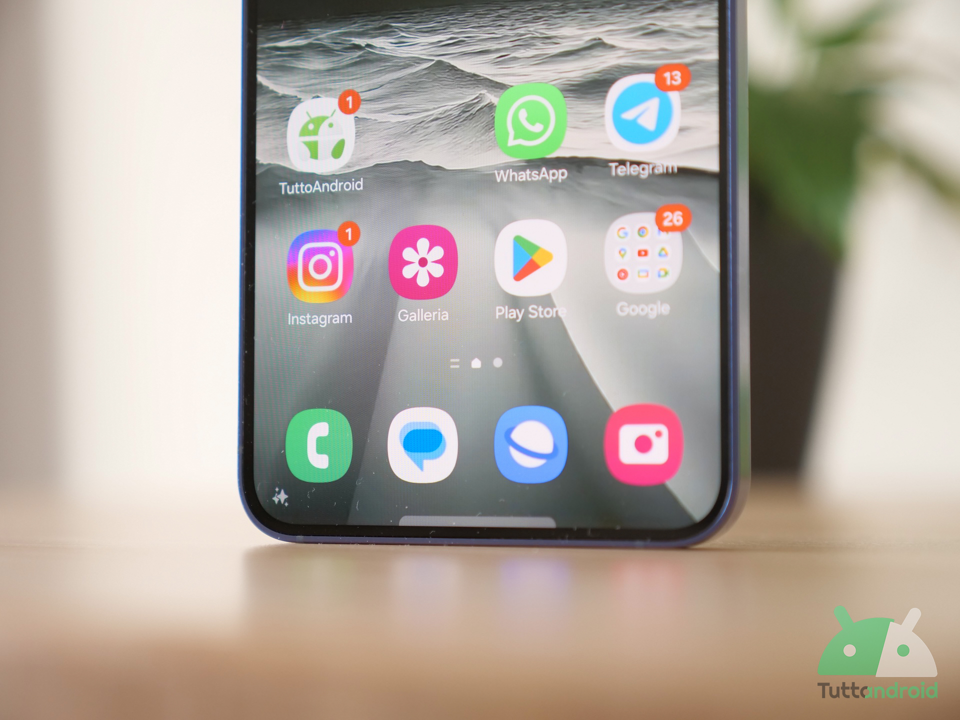 TuttoAndroid's tweet card. Come cambiare le icone sulla One UI di Samsung e sul launcher One UI Home: una guida semplice che spiega come installare gli icon pack.