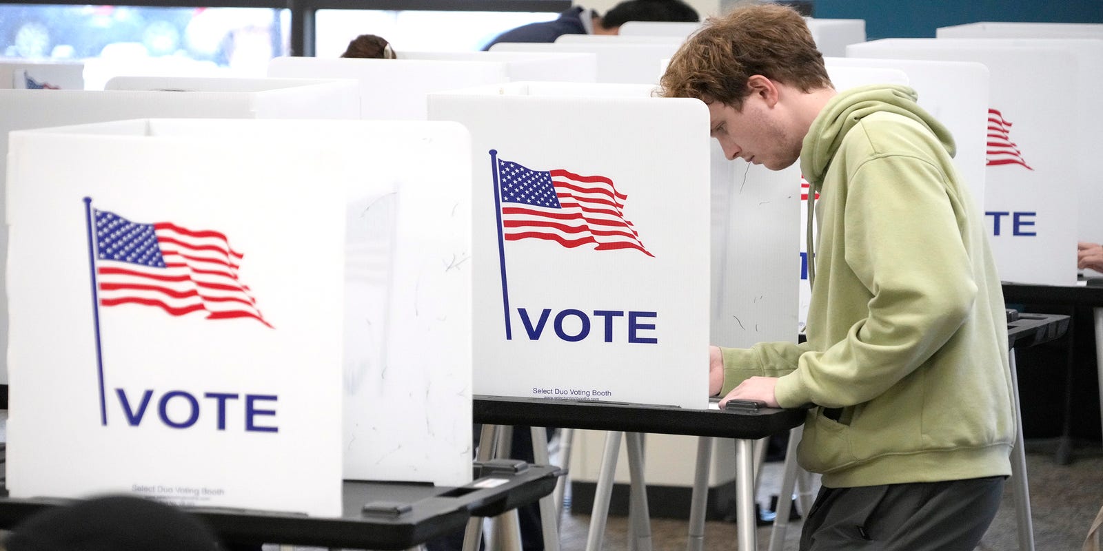 MollyBeck's tweet card. The ruling requires the Wisconsin Elections Commission to review the state's voter rolls over the next five months.