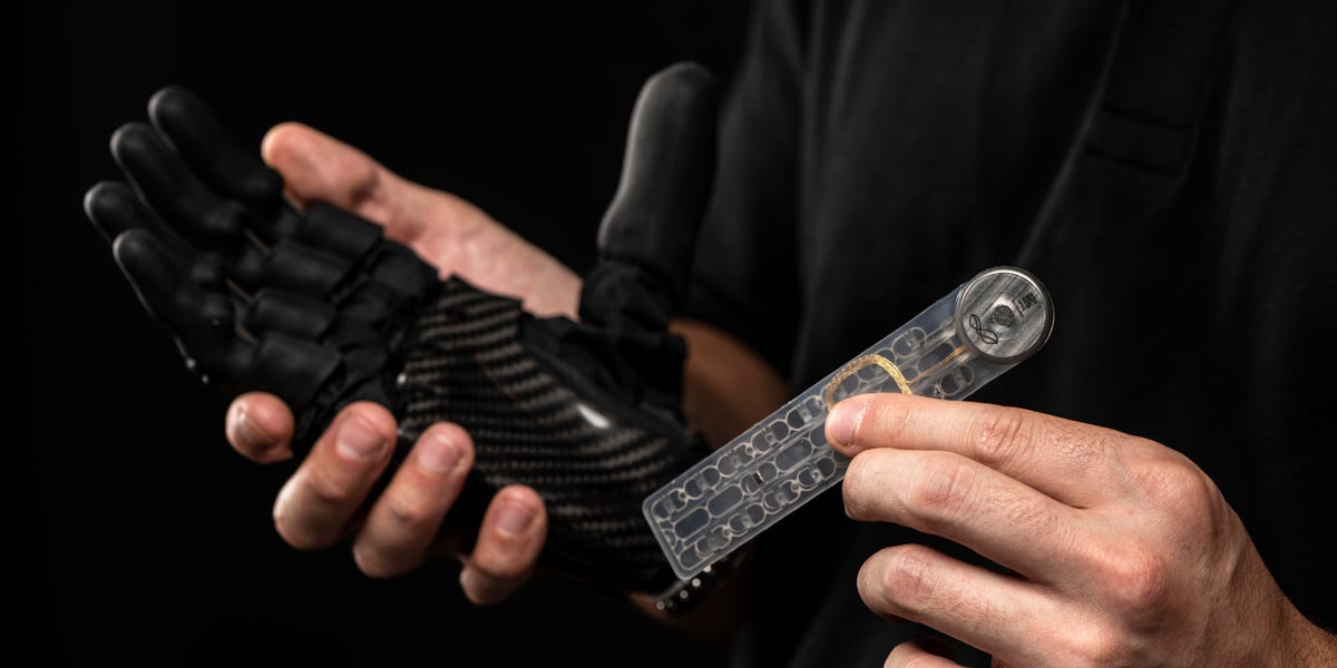 phantom_neuro's tweet card. The Defense Department's emerging tech group backed Phantom Neuro's implantable device that aims to control prosthetic limbs.