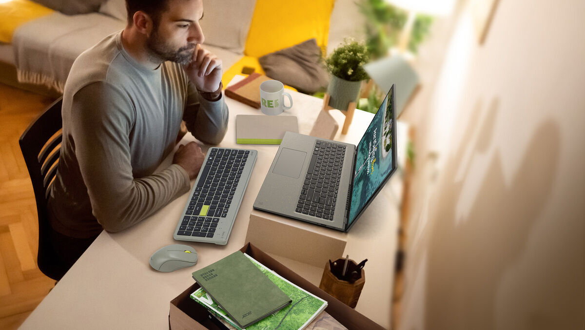 techday_au's tweet card. Acer seeks carbon neutrality with its Aspire Vero 16 AI PC featuring Intel Core Ultra 7 and Aspire Go 14 laptops, utilising post-consumer recycled materials and aiming to reduce emissions throughout...