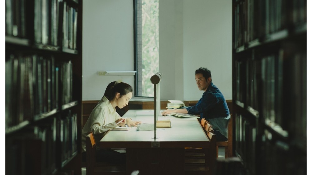 Variety's tweet card. Taiwanese director Shen Ko-shang's 'Deep Quiet Room' claimed the top honor at the 9th Pingyao International Film Festival.
