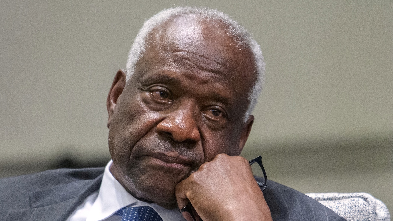 ABC's tweet card. Justice Clarence Thomas says the Supreme Court should take a more critical approach to settled precedent. It is not "the gospel," he says.