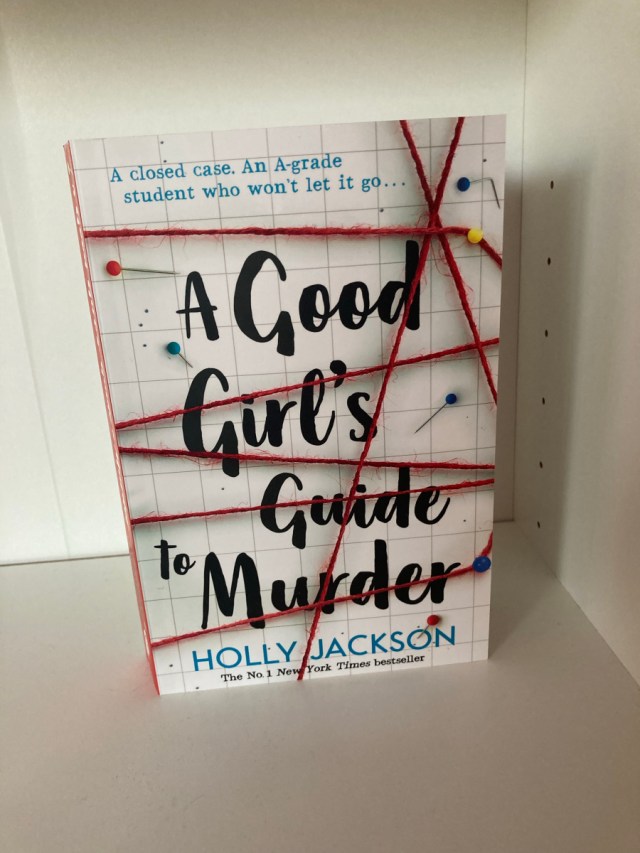 Hannah_BookBlog's tweet card. Rating: ⭐⭐⭐⭐⭐ Trigger Warnings: Alcohol/Drug/Psychological/Verbal Abuse; Animal death; Bullying; Cheating; Death/Death threats; Disordered eating; Kidnapping; Missing person case; Murder; Racism; S…