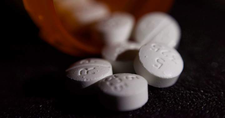 GlobalCalgary's tweet card. Alberta Health Services said that between 2013 and 2017, the number of newborns exposed to opioids during pregnancy jumped 75 per cent.