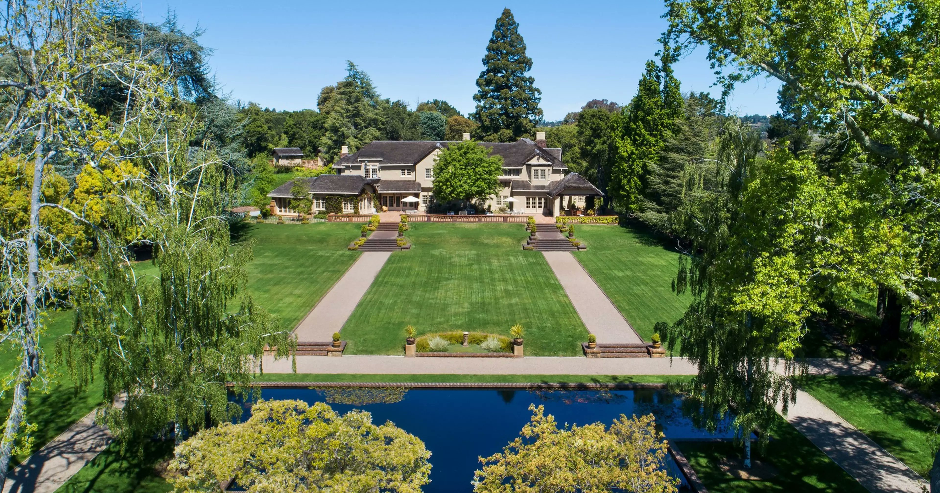 sfstandard's tweet card. For the first time since 1911, the historic Green Gables estate in Woodside has found a new owner.