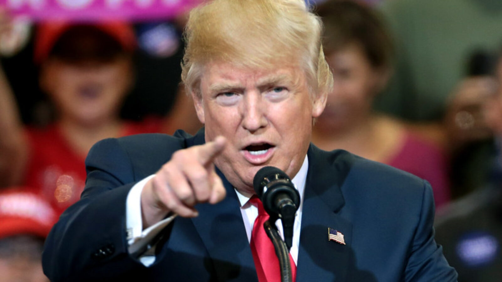 gatewaypundit's tweet card.           A federal appeals court on Saturday lifted a judge’s order blocking President Trump from federalizing National Guard Troops in Illinois.