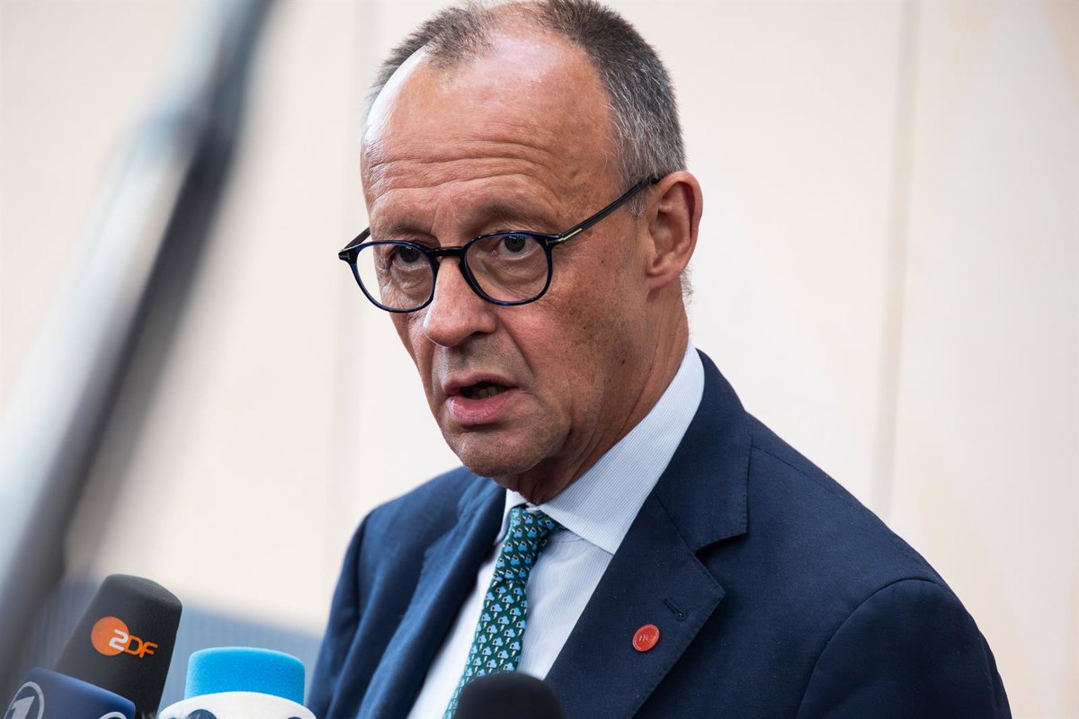 europapress's tweet card. El canciller alemán, Friedrich Merz, ha considerado este domingo que Alemania debería retirarse de la...
