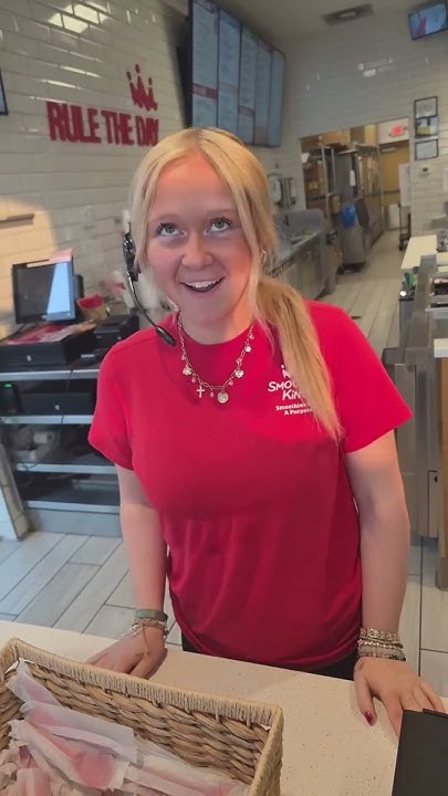 ruffhouse_sanct's tweet card. Smoothie King Worker Leaves Customer Speechless.. 🙏❤️‍🩹 #smoothie...