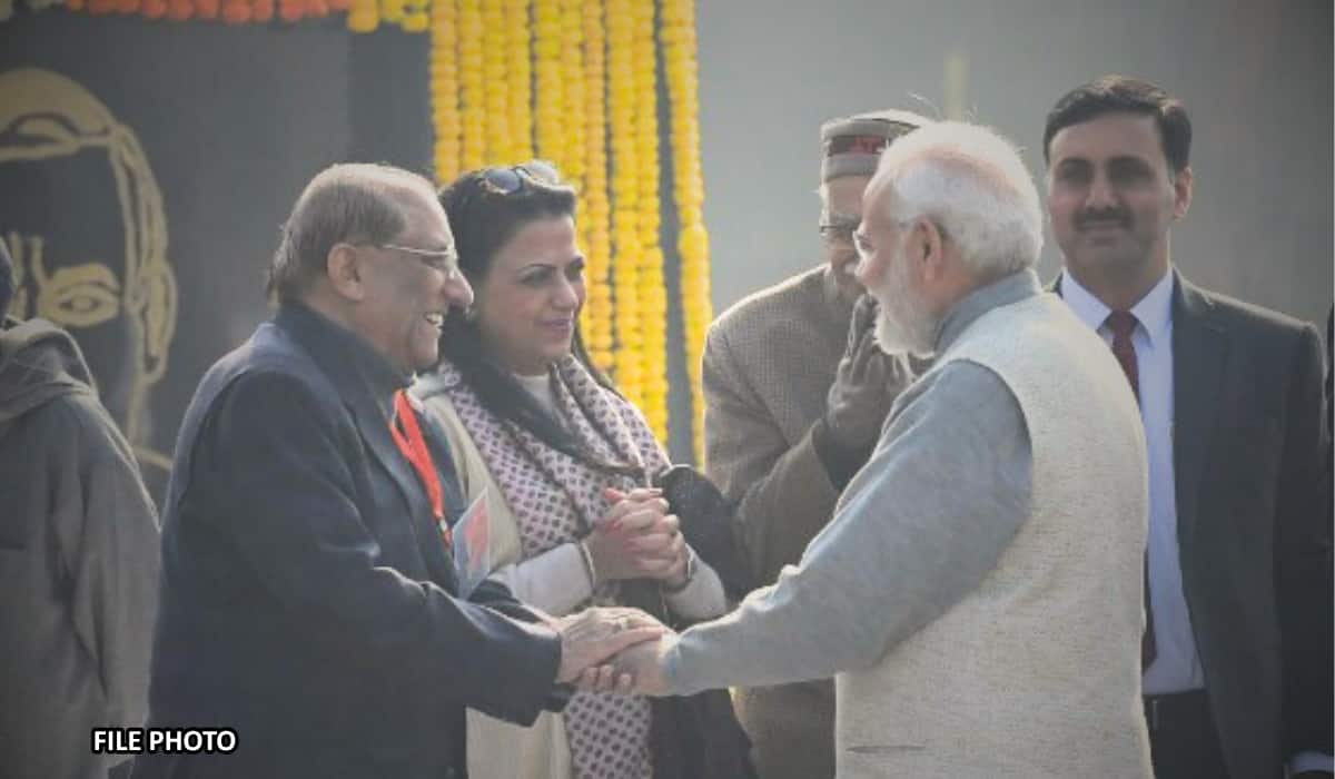 narendramodi's tweet card. "A few days ago, we lost one of our senior-most leaders, Shri Vijay Kumar Malhotra Ji. He lived a long and accomplished life, but more importantly, he led a life of relentless hard work, determinat...