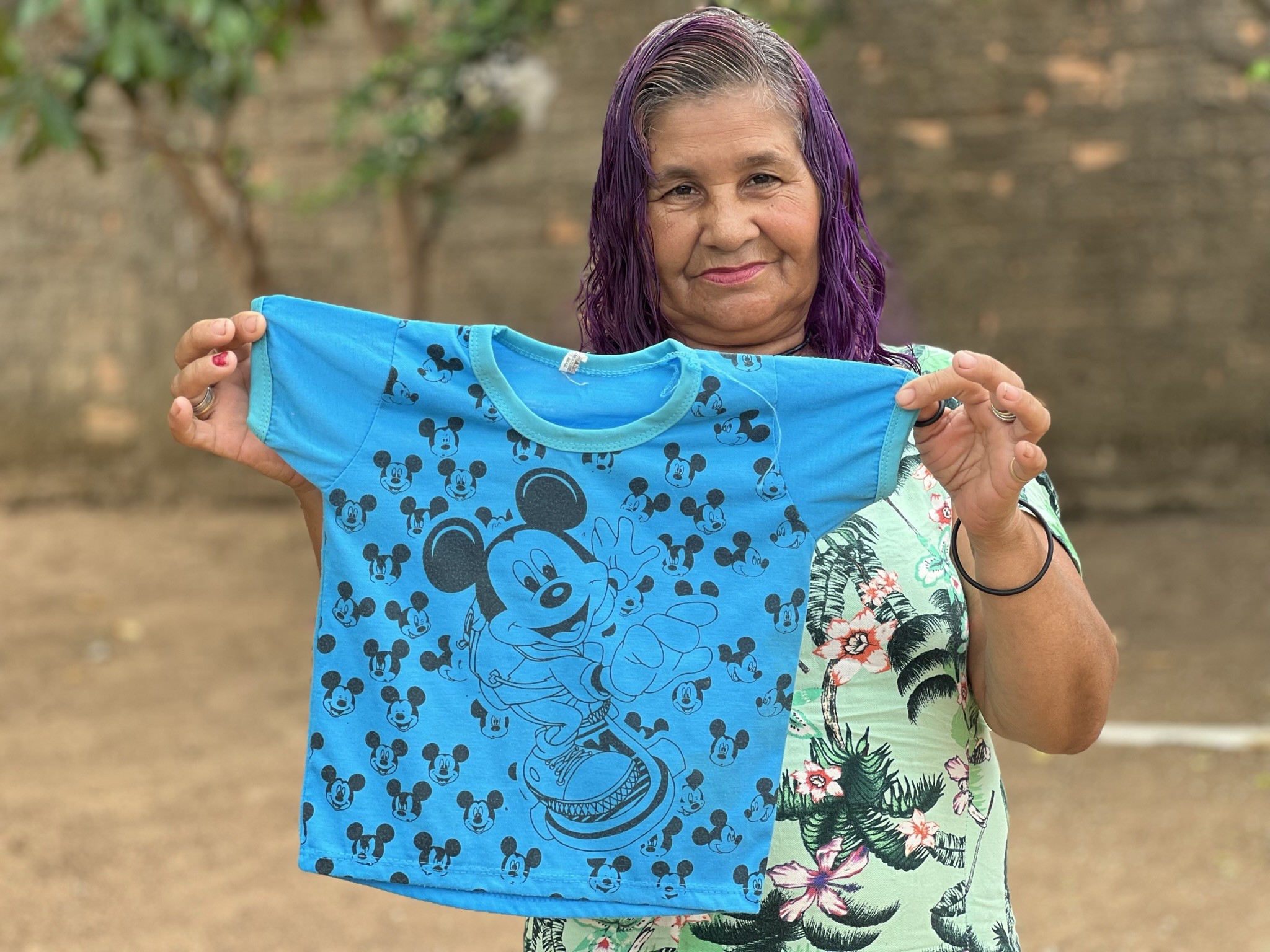 g1roraima's tweet card. História sobre a entrega da capivara Jorge, criada como filha pela dona de casa Maria das Graças da Silva, de 63 anos, é uma das que mais fez sucesso no g1 nestes 10 anos do portal em Roraima.