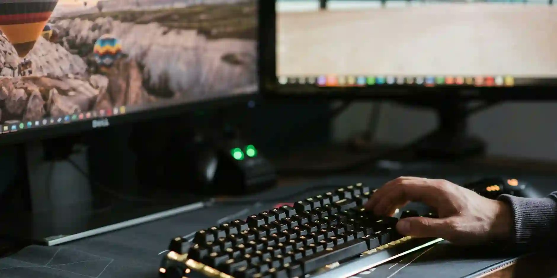 mobo's tweet card. Learn how remote software developers can transform your Banbury business with innovative solutions and enhanced productivity.