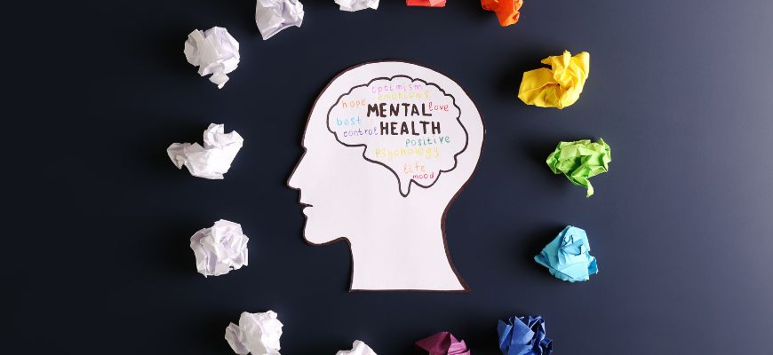Life_BreakDown's tweet card. Are you struggling with your mental health? Well here are 5 things you can do to try and boost your mental health right now.