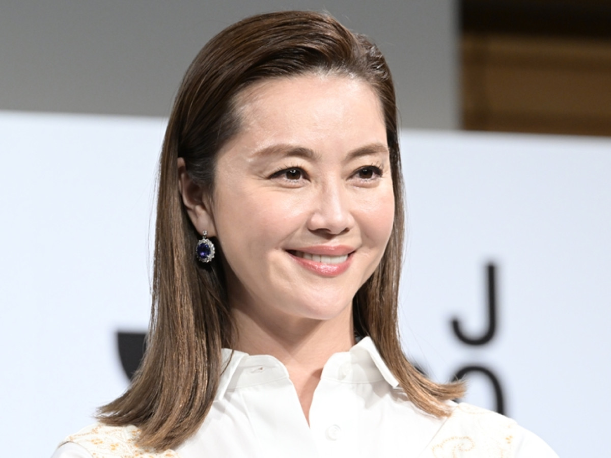crank_in_net's tweet card. 女優の観月ありさが、6日までにインスタグラムを更新。元TOKIOの“親友”との2ショットを公開し、反響が集まっている。