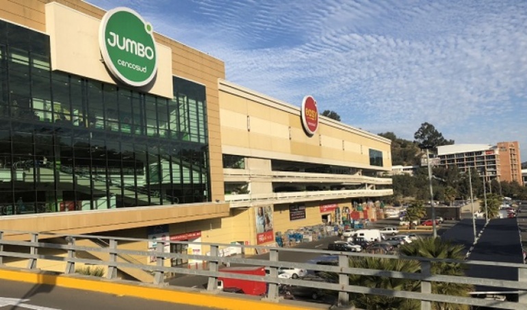 ContrapoderCH's tweet card. Según el oficio al que tuvo acceso Contrapoder Chile, el supermercado Jumbo de Viña del Mar estaría funcionando con su Plan de Evacuación vencido, baños insalubres, y una puerta de emergencia...