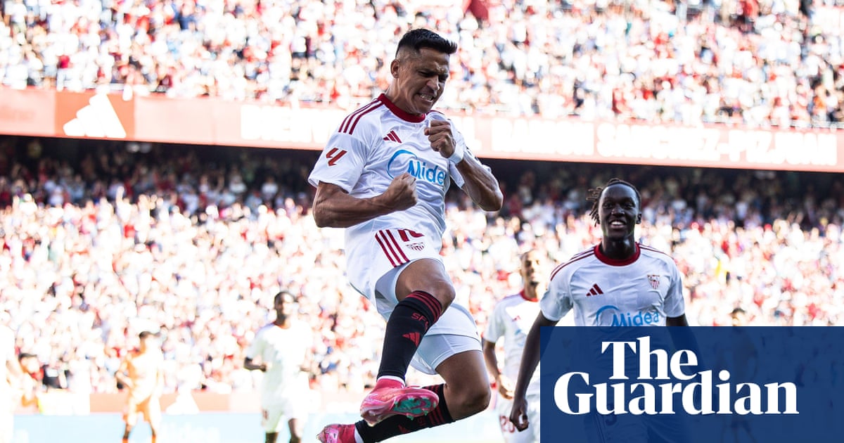 sidlowe's tweet card. Sevilla turned back the clock to thrash Barça as La Liga’s last two unbeaten records vanished in a single Sunday afternoon