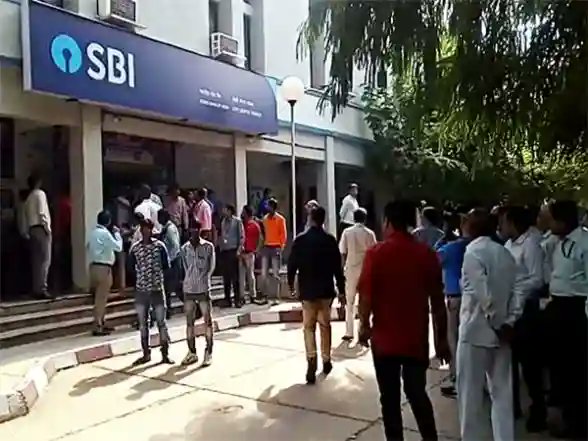 hackerHarry_'s tweet card. Get latest articles and stories on Business at LatestLY. State Bank of India has been adjudged as the World's Best Consumer Bank for 2025 by Global Finance magazine. Business News | SBI Adjudged...