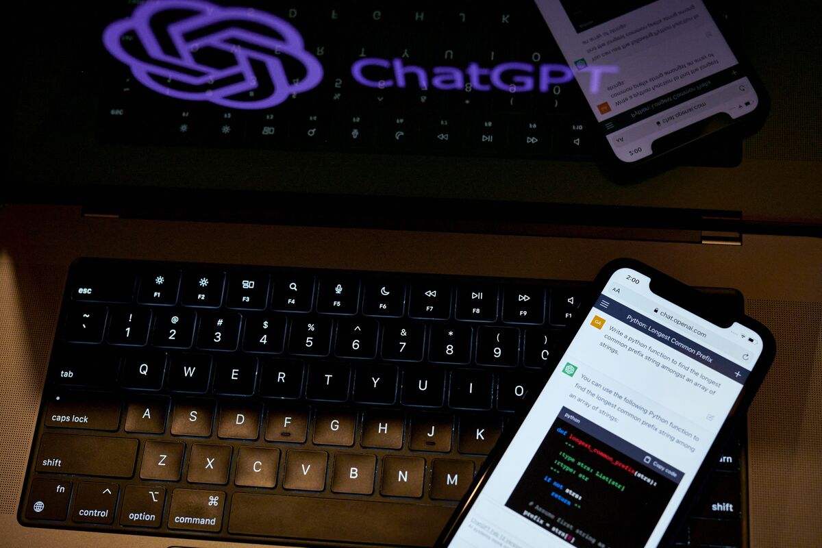 Digitalizer's tweet card. A new report documents 49 new websites populated by AI tools like ChatGPT and posing as news outlets
