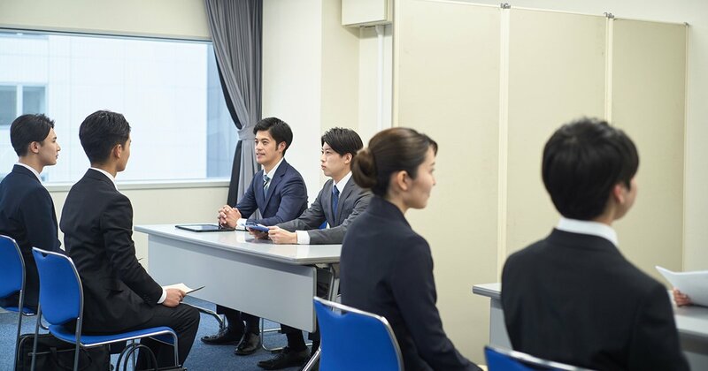 morichenemorich's tweet card. 　“見捨てられた1700万人”は、実はそこまで悲惨ではなかった!?現在40〜50代となった「就職氷河期世代」（1993〜2004年卒業）の就職環境の実態を、「雇用のプロ」が現場経験とデータで徹底検証