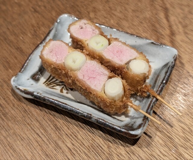 tabelog's tweet card. グルメ本編集長として数々の名店を訪れる大木淳夫さん。毎月たくさんの飲食店がオープンする中で、大木さんが「これは！」と思った新店をずらりと紹介します。