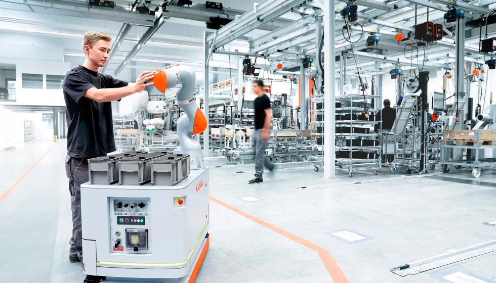 int_roboticaInd's tweet card. La intralogística, entendida como el conjunto de procesos internos que aseguran el flujo eficiente de materiales, componentes y productos dentro de una empresa, se ha convertido en un factor crítico...