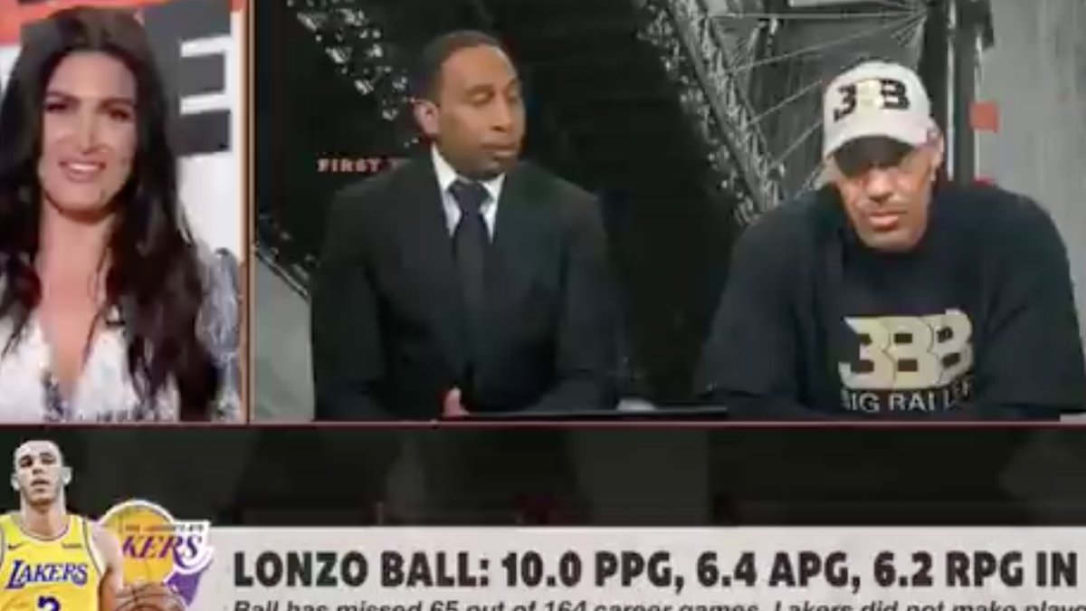 TheSpun's tweet card. In the wake of his son Lonzo getting traded from the Los Angeles Lakers to the New Orleans Pelicans this past weekend, LaVar Ball has been getting a lot of air