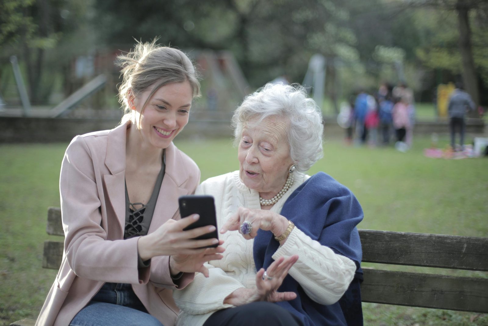 JeniSystems's tweet card. Learn how to spot, avoid, and protect yourself from growing online scams targeting older adults. Stay safe with these expert tips.