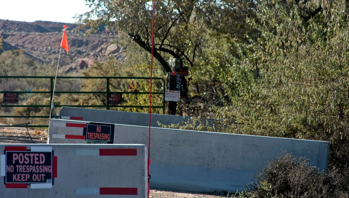UFOS_EXPOSED's tweet card. Is Skinwalker Ranch real? Yes, but some of the tales that surround it are not.