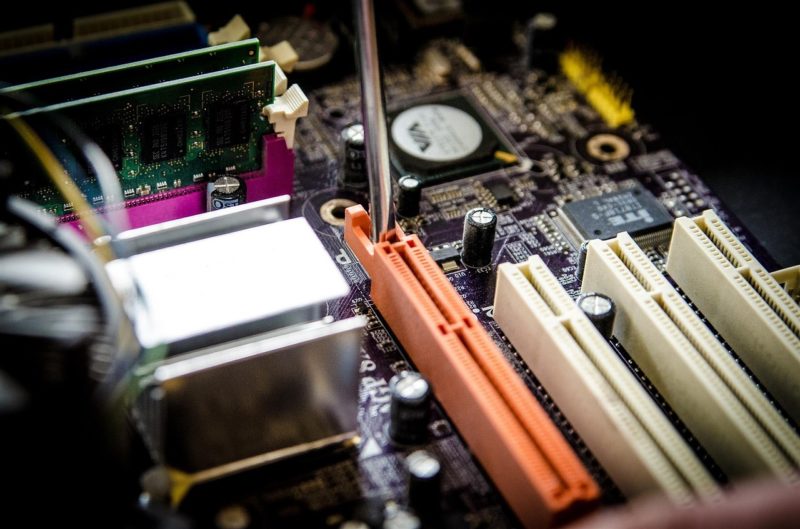 CosmoBC_Tech's tweet card. Wondering whether building or buying a PC? Explore the pros and cons of each, with personal insights from someone who's done both since age 7.