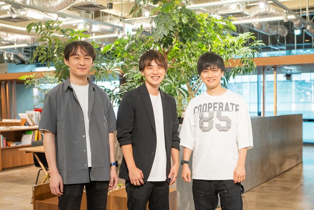 Helpfeel_jp's tweet card.   業界：ソフトウェア開発使用用途：組織内のナレッジ共有課題：より良い製品開発に必要となるナレッジが、組織を超えて共有されなかった  ｜　 記事の要約 　｜  より良いソフトウェア開発をするために必要となる技術知識や専門用語などのナレッジが、担当機能ごとのチームを超えて共有されにくい課題感があった設計部門でHelpfeel...