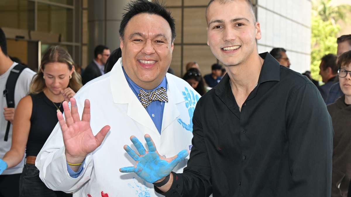 UCLAMCH's tweet card. UCLA pediatric cancer researcher receives $400,000 grant for liquid biopsy technologies