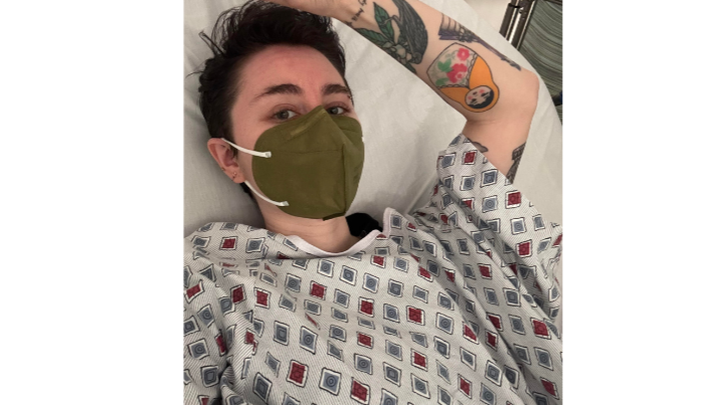 literElly's tweet card. My name is Elly and I'm a multiply-disabled freelance journalist and c… Elly B needs your support for Support disabled freelancer to recover from severe COVID