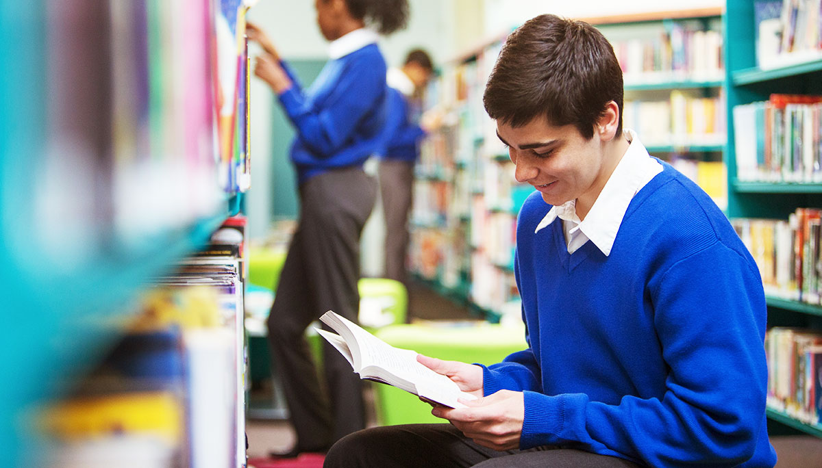 CodeReadNetwork's tweet card. Australia has a reading problem. A third of our children can’t read well. We need to transform the way we teach reading in school. Here’s how to do it.