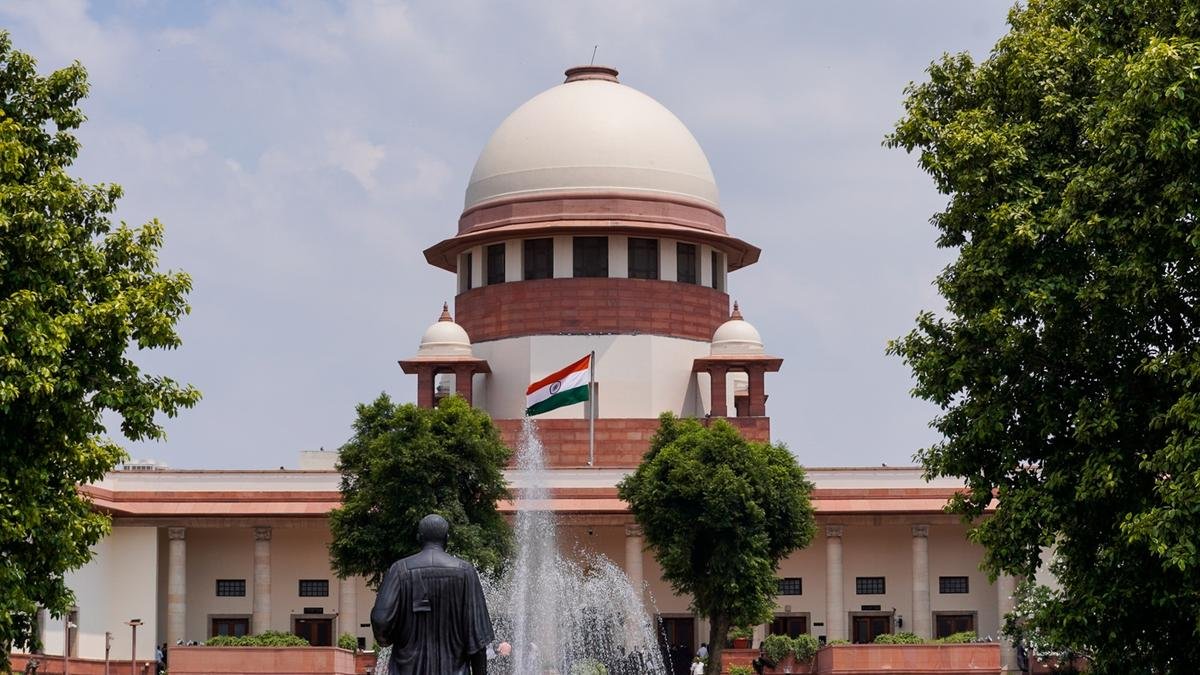 fanzine_ssi's tweet card. New Delhi: The Supreme Court has underlined the role of sports in strengthening fraternity across society and cautioned against the