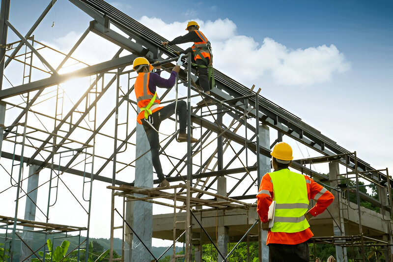 Lara_Buck25's tweet card. Falls from height maybe one of the most dangerous things to do for people working in the construction, maintenance, mining, and warehousing industries. Each year employers and employees bear the...