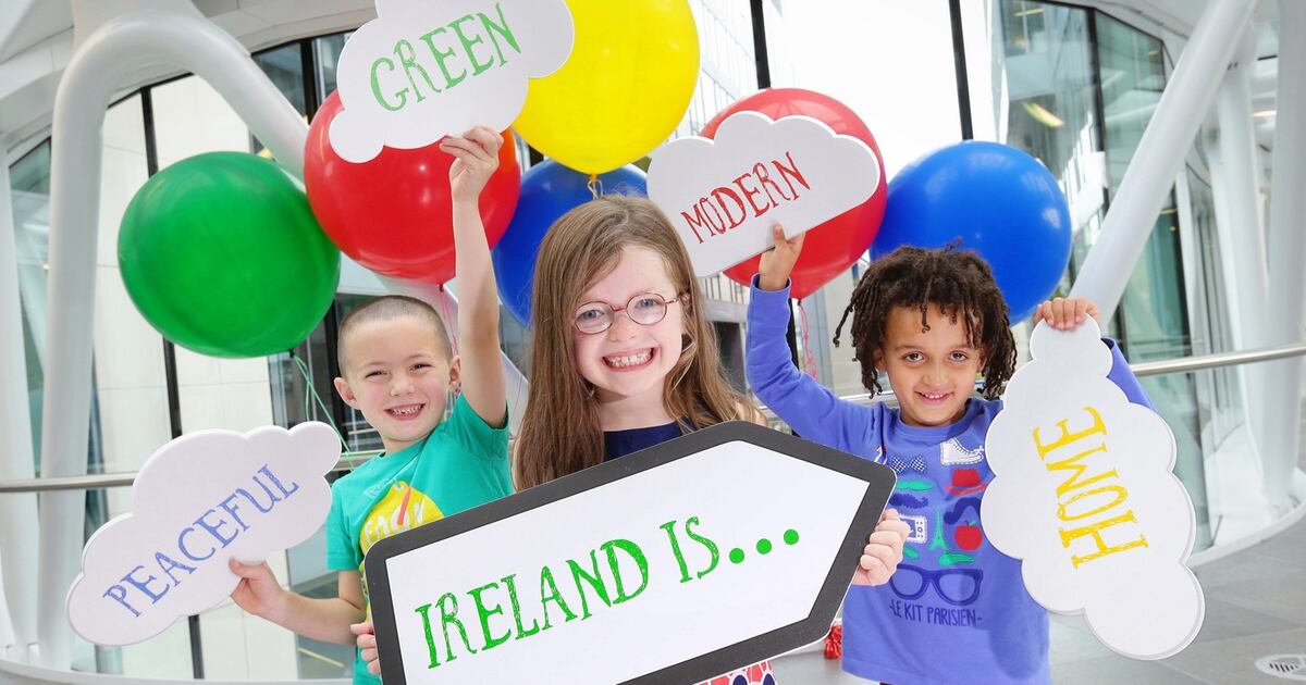 CoderdojoFineos's tweet card. Winner will receive €15,000, a laptop and see their design used on Easter Monday 1916